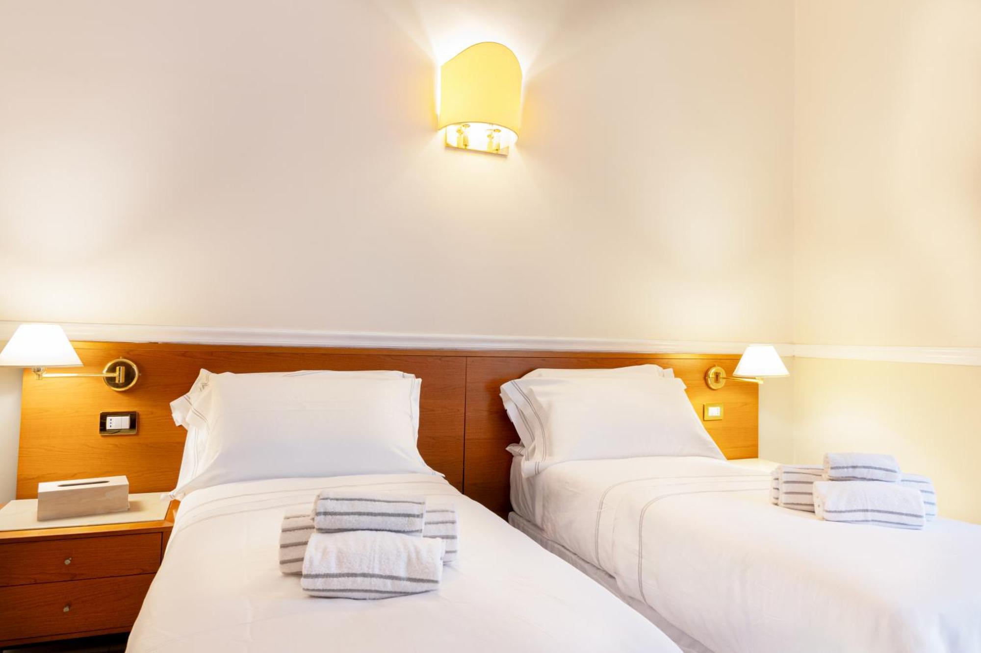 Hotel Domus Roma Ngoại thất bức ảnh